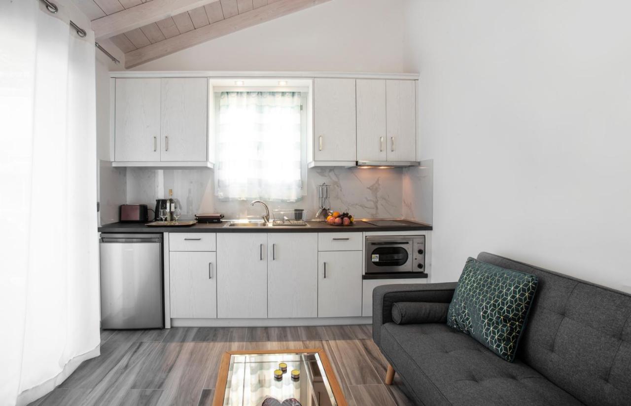 Antonis Apartments カシオピ エクステリア 写真